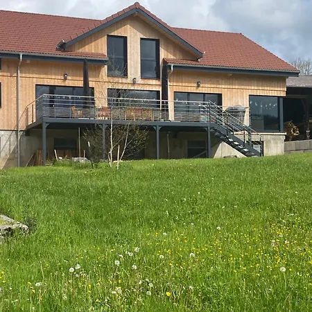 Les Gites De La Miellerie Des Combes 5 Etoiles Les Combes  Exterior photo